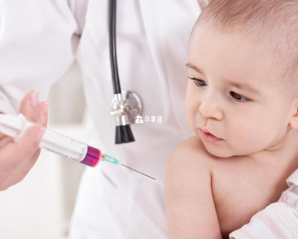 接种疫苗后要观察一段时间宝宝的举动