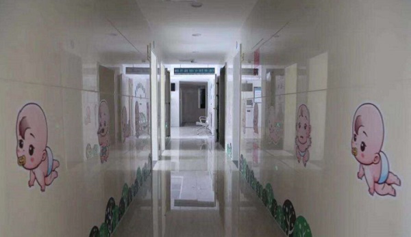 湖州市妇幼保健院走廊