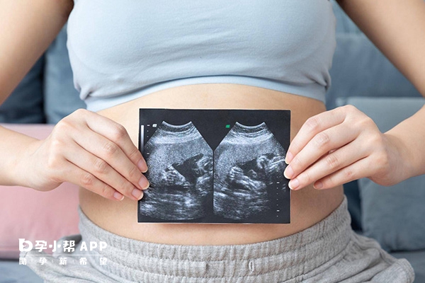 父母年龄大容易导致胚胎畸形