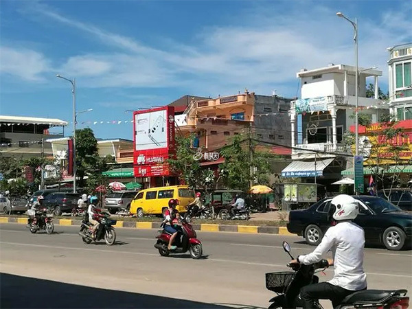 柬埔寨以夏季穿着为主
