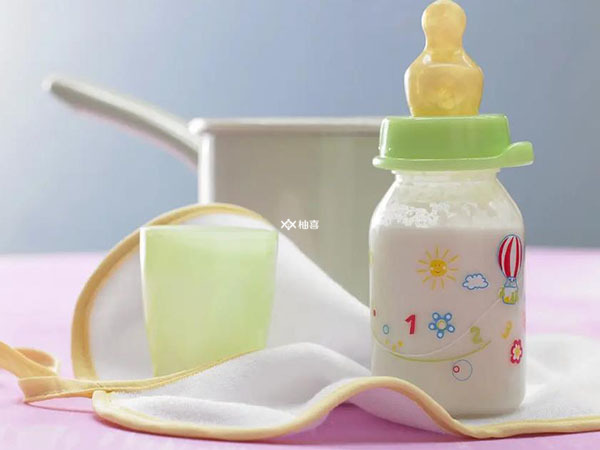 各个月龄的婴儿喂奶时间表