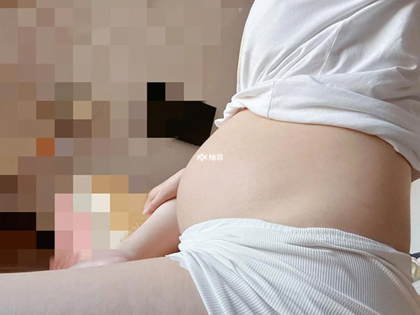 怀孕坐下来肚子是什么形状的